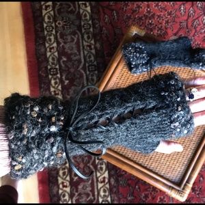 🎉H-P🎉Artisan Suede Ribbon Corset Style Charcoal Fingerless Gloves Goth Victor…